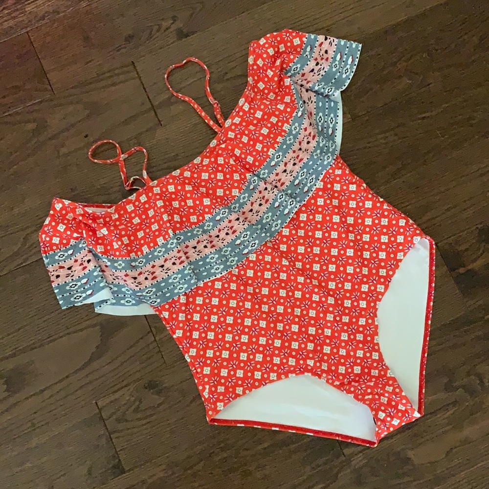The Cami” Boho Off Shoulder Ruffle Swimsuit size 2X - Picture 2 of 3
